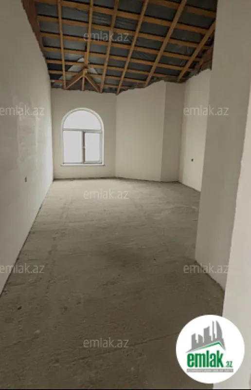 Satılır 7 otaqlı mənzil 150 m²