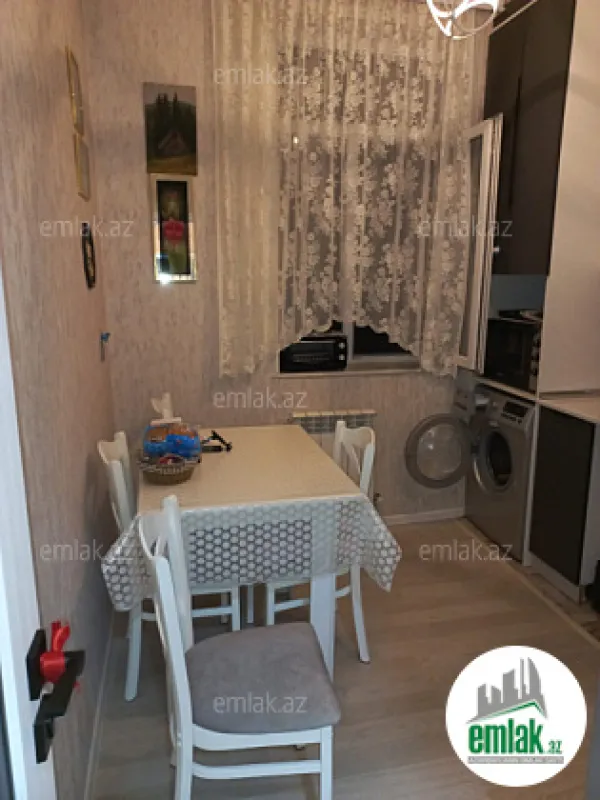 Satılır 2 otaqlı köhnə tikili 60 m²