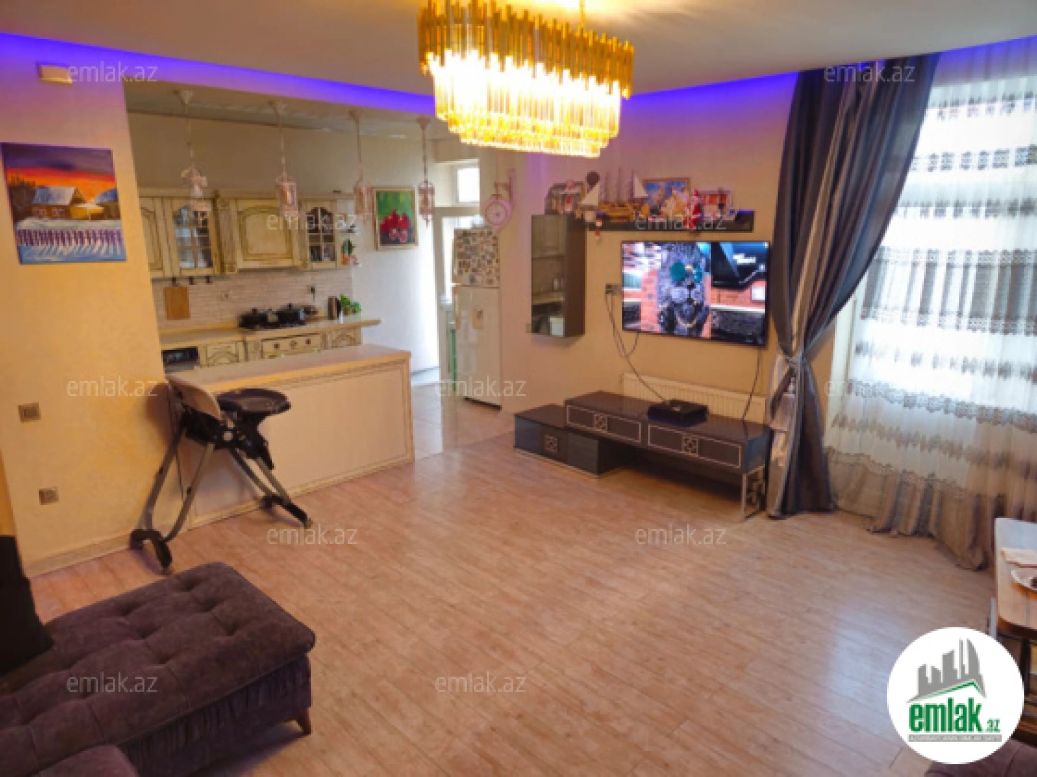 Satılır 3 otaqlı yeni tikili 130 m²