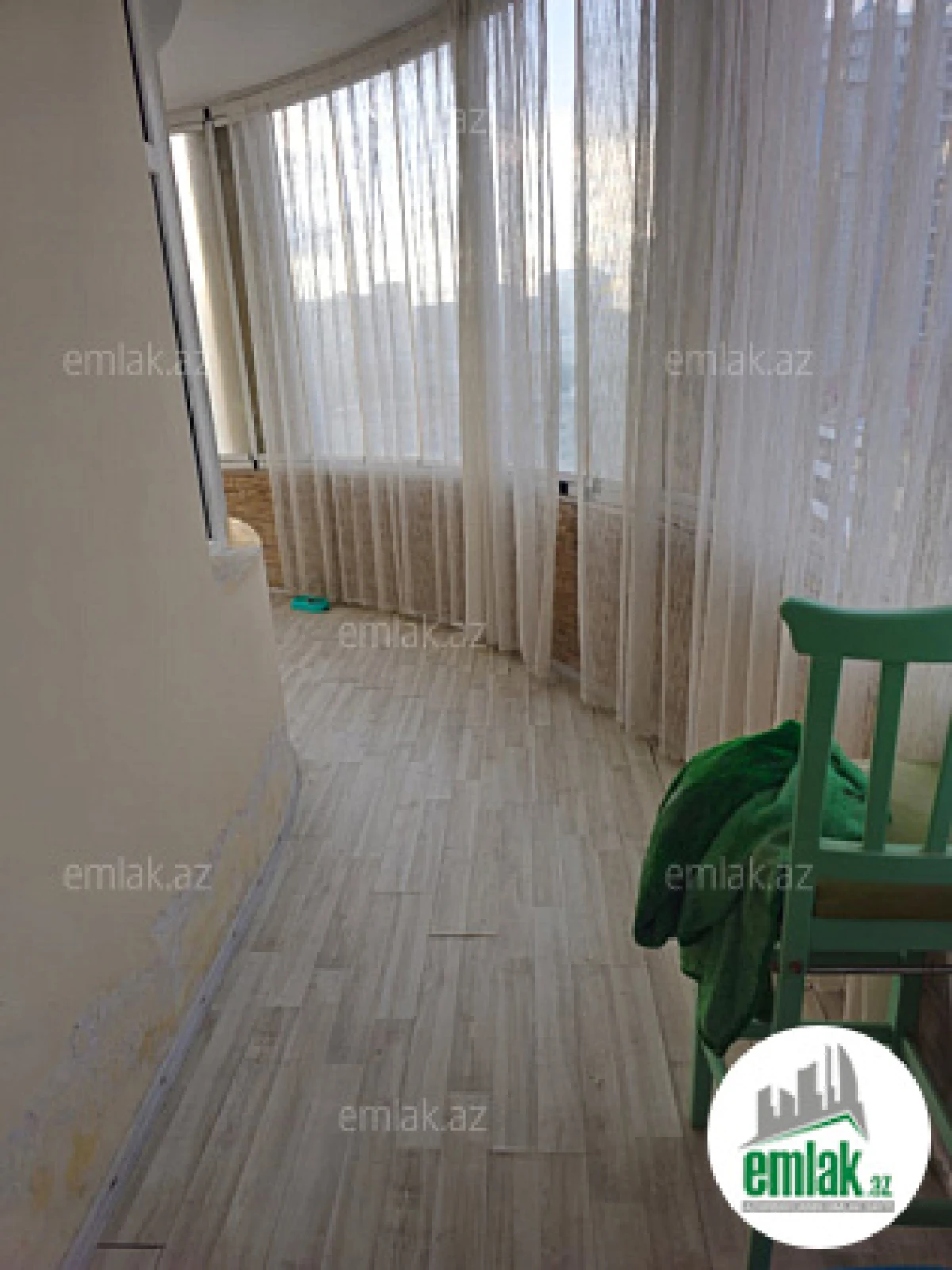 Satılır 3 otaqlı yeni tikili 130 m²