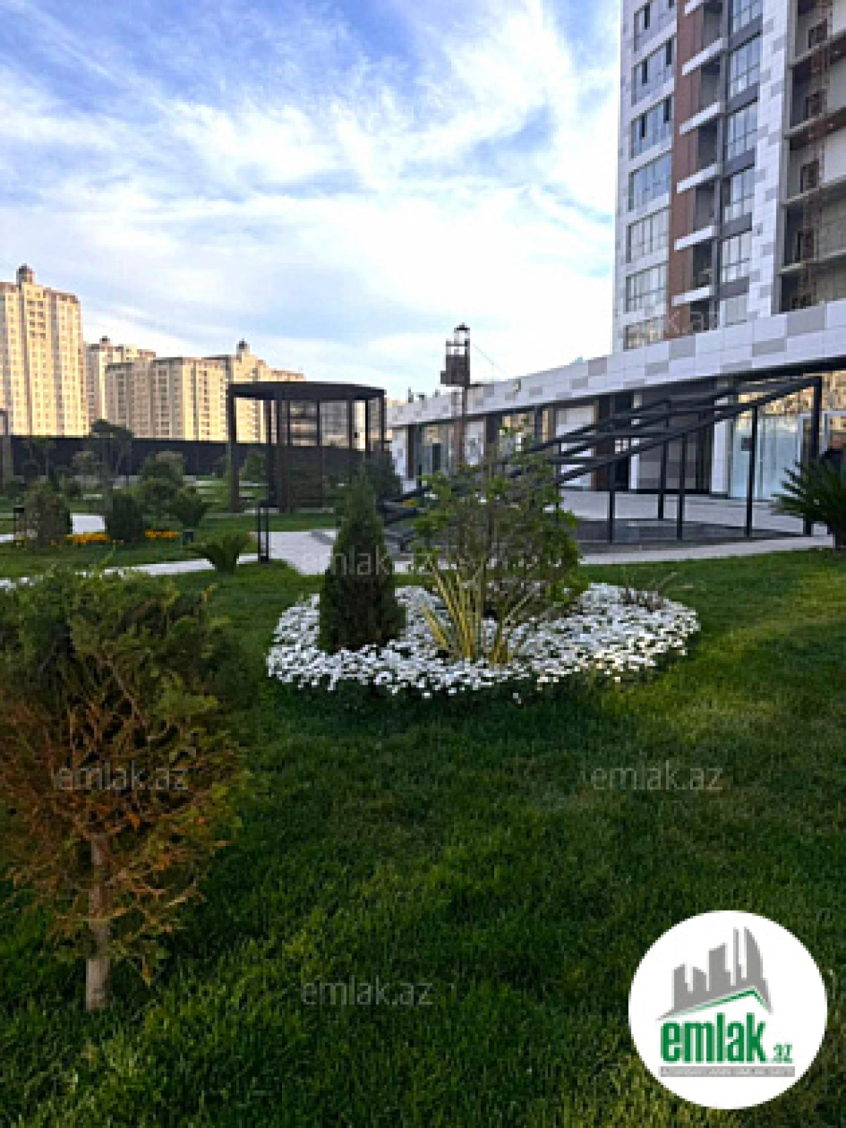 Satılır 2 otaqlı yeni tikili 66 m²