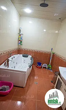 Satılır 3 otaqlı yeni tikili 120 m²