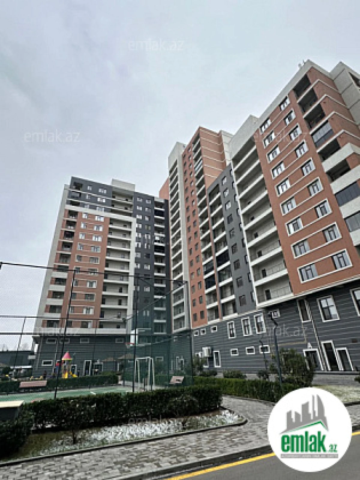 Satılır 2 otaqlı yeni tikili 108 m²