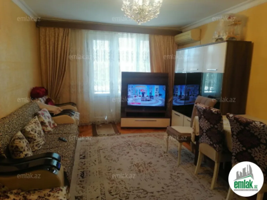 Satılır 3 otaqlı köhnə tikili 85 m²