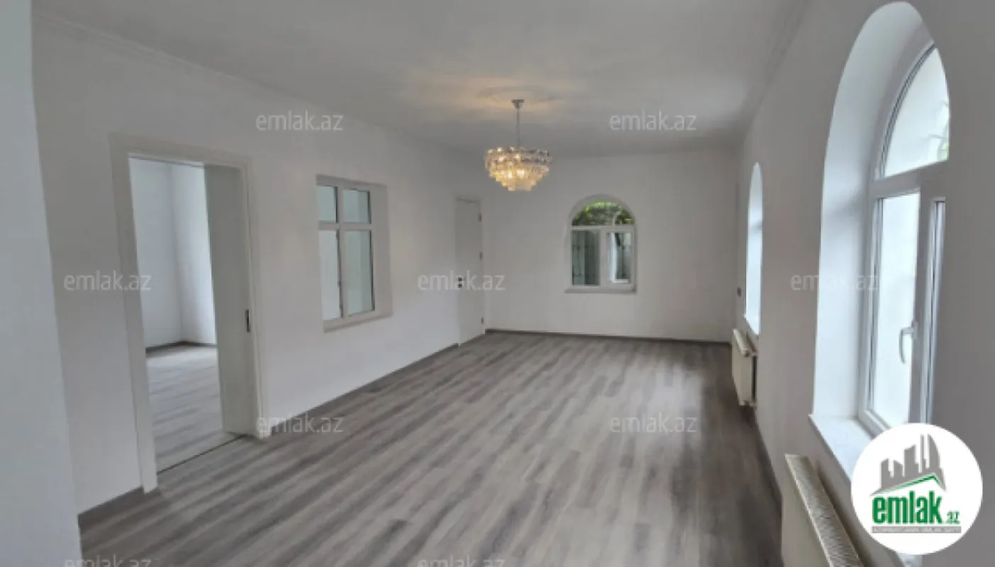 Satılır 3 otaqlı həyət evi 100 m²