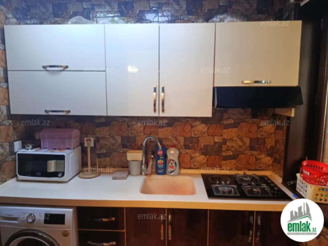 Satılır 2 otaqlı köhnə tikili 46.5 m²