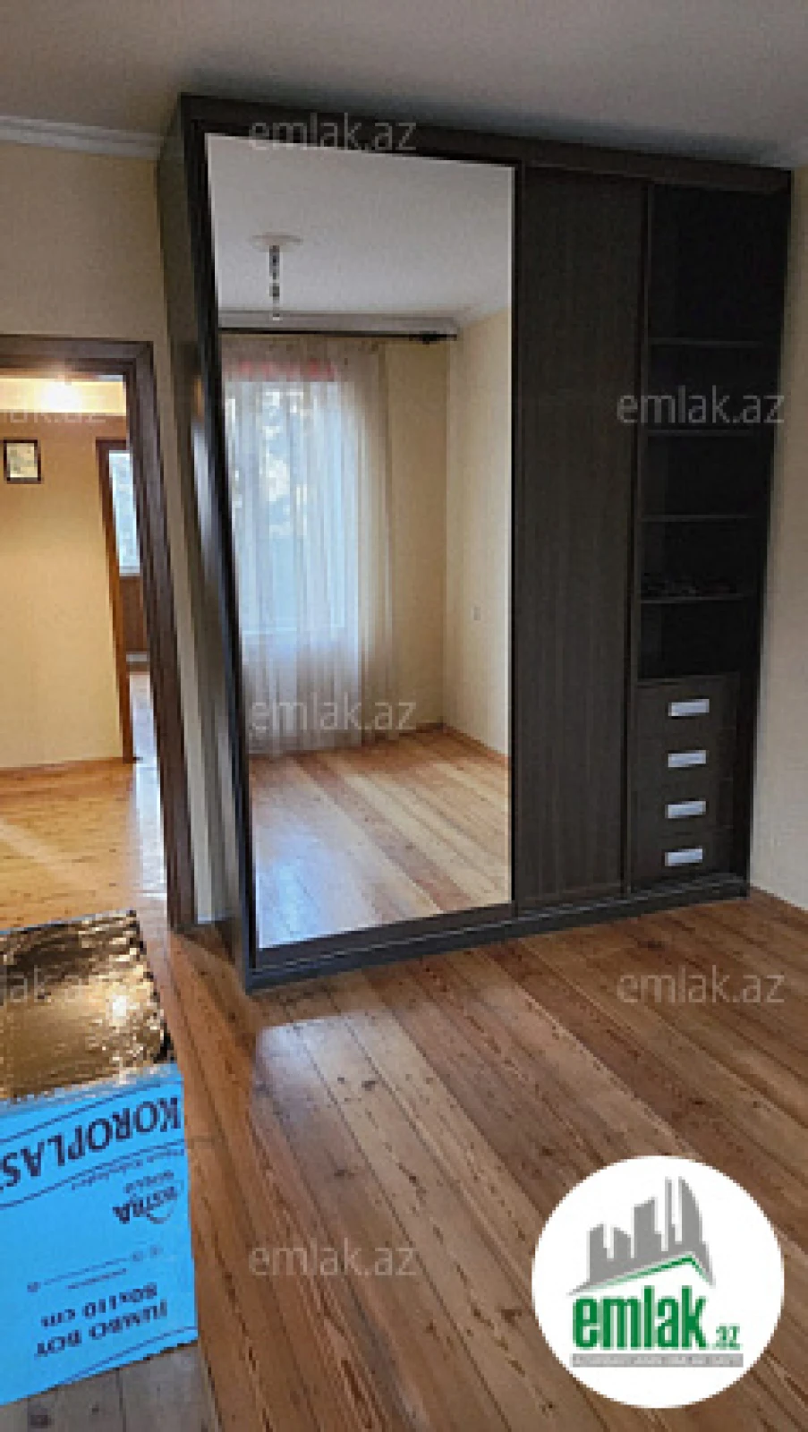Satılır 3 otaqlı köhnə tikili 80 m²