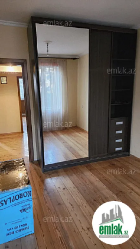 Satılır 3 otaqlı köhnə tikili 80 m²