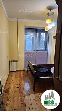Satılır 3 otaqlı köhnə tikili 80 m²
