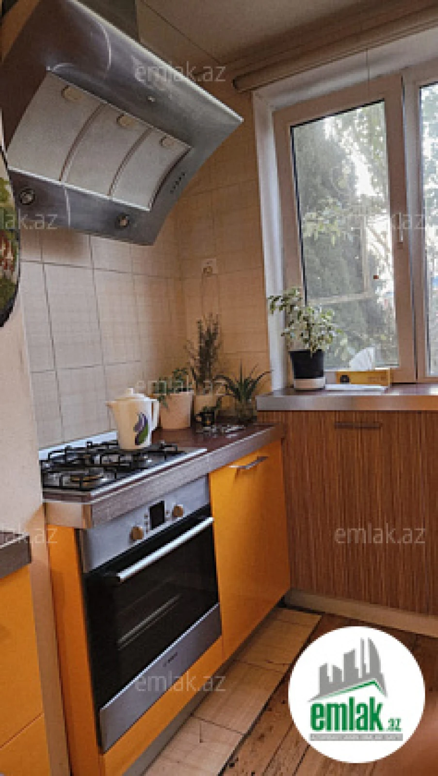 Satılır 3 otaqlı köhnə tikili 80 m²