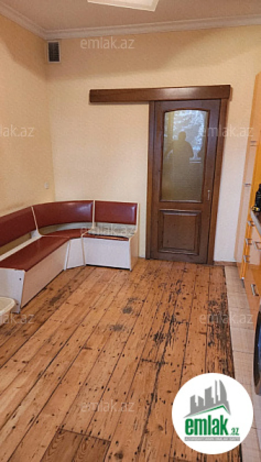 Satılır 3 otaqlı köhnə tikili 80 m²