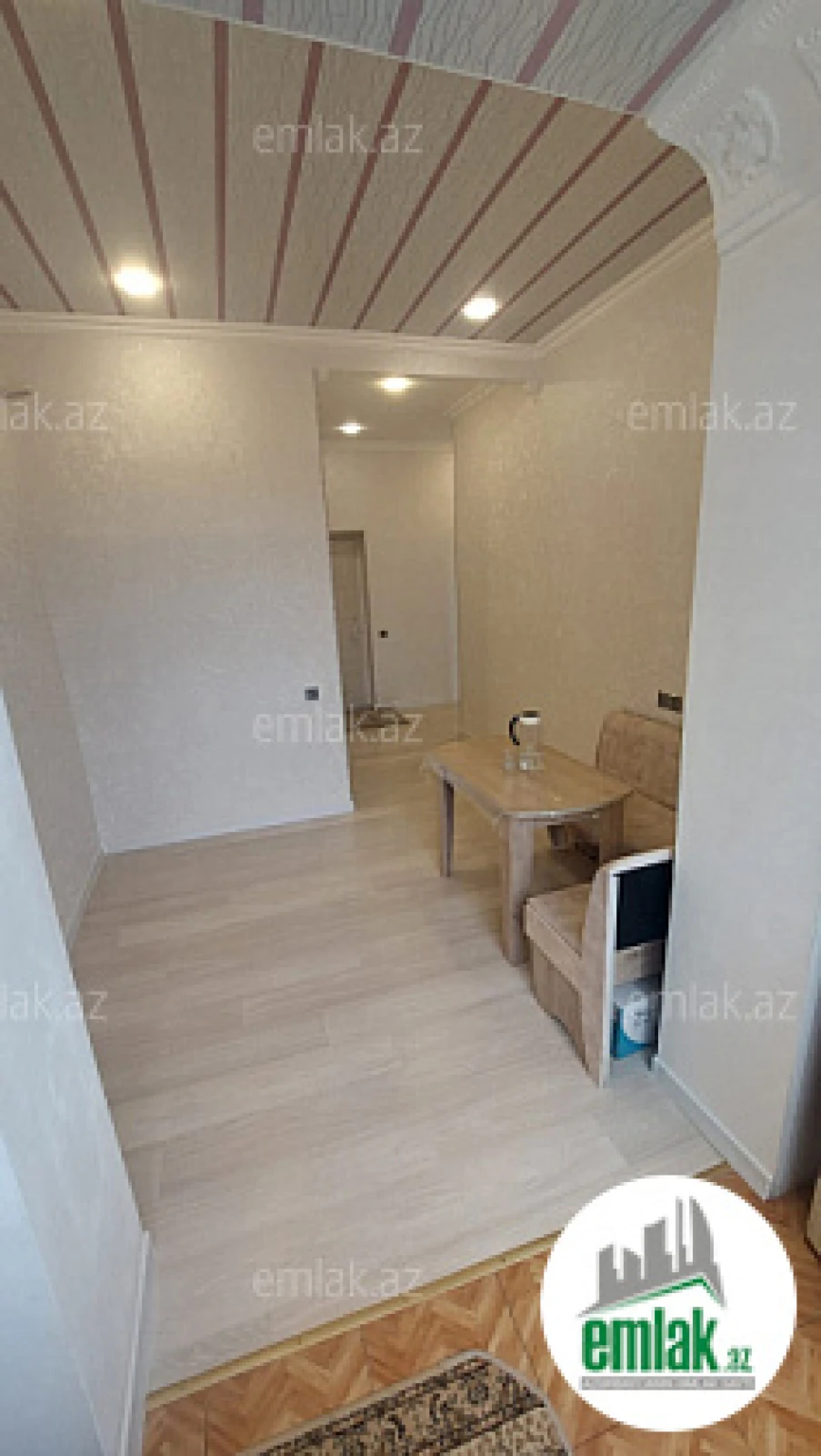 Satılır 3 otaqlı köhnə tikili 70 m²