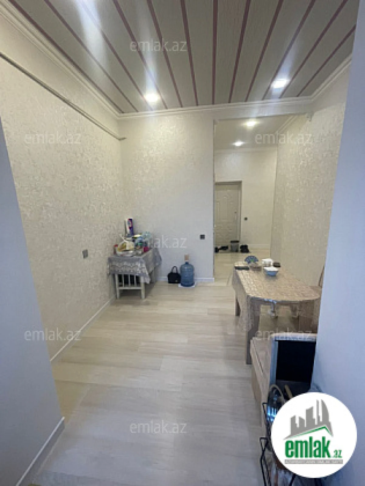 Satılır 3 otaqlı köhnə tikili 70 m²
