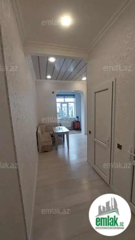 Satılır 3 otaqlı köhnə tikili 70 m²