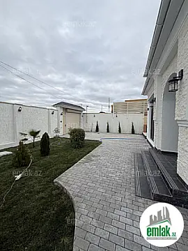 Satılır 4 otaqlı mənzil 120 m²