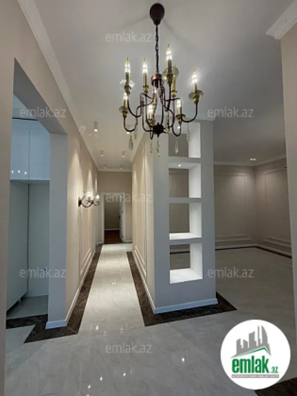 Satılır 4 otaqlı mənzil 120 m²