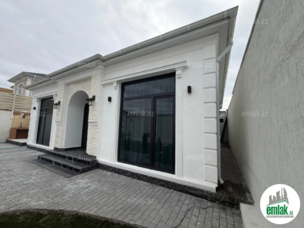 Satılır 4 otaqlı mənzil 120 m²