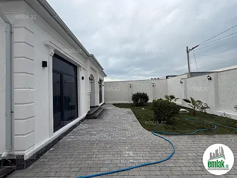 Satılır 4 otaqlı mənzil 120 m²