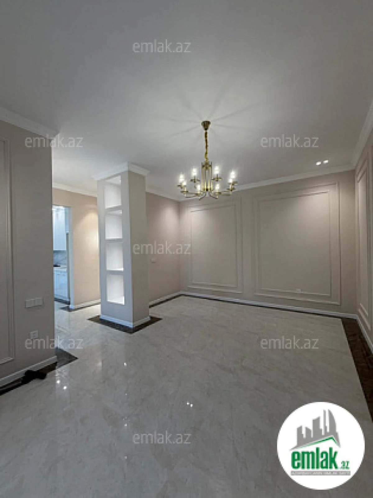 Satılır 4 otaqlı mənzil 120 m²