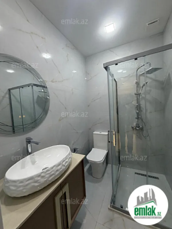 Satılır 4 otaqlı mənzil 120 m²