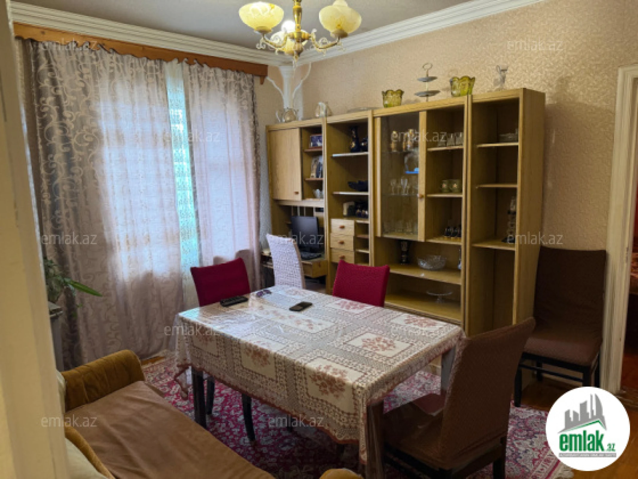 Satılır 4 otaqlı köhnə tikili 86.7 m²