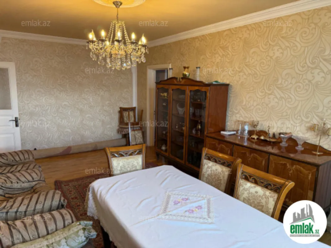 Satılır 4 otaqlı köhnə tikili 86.7 m²