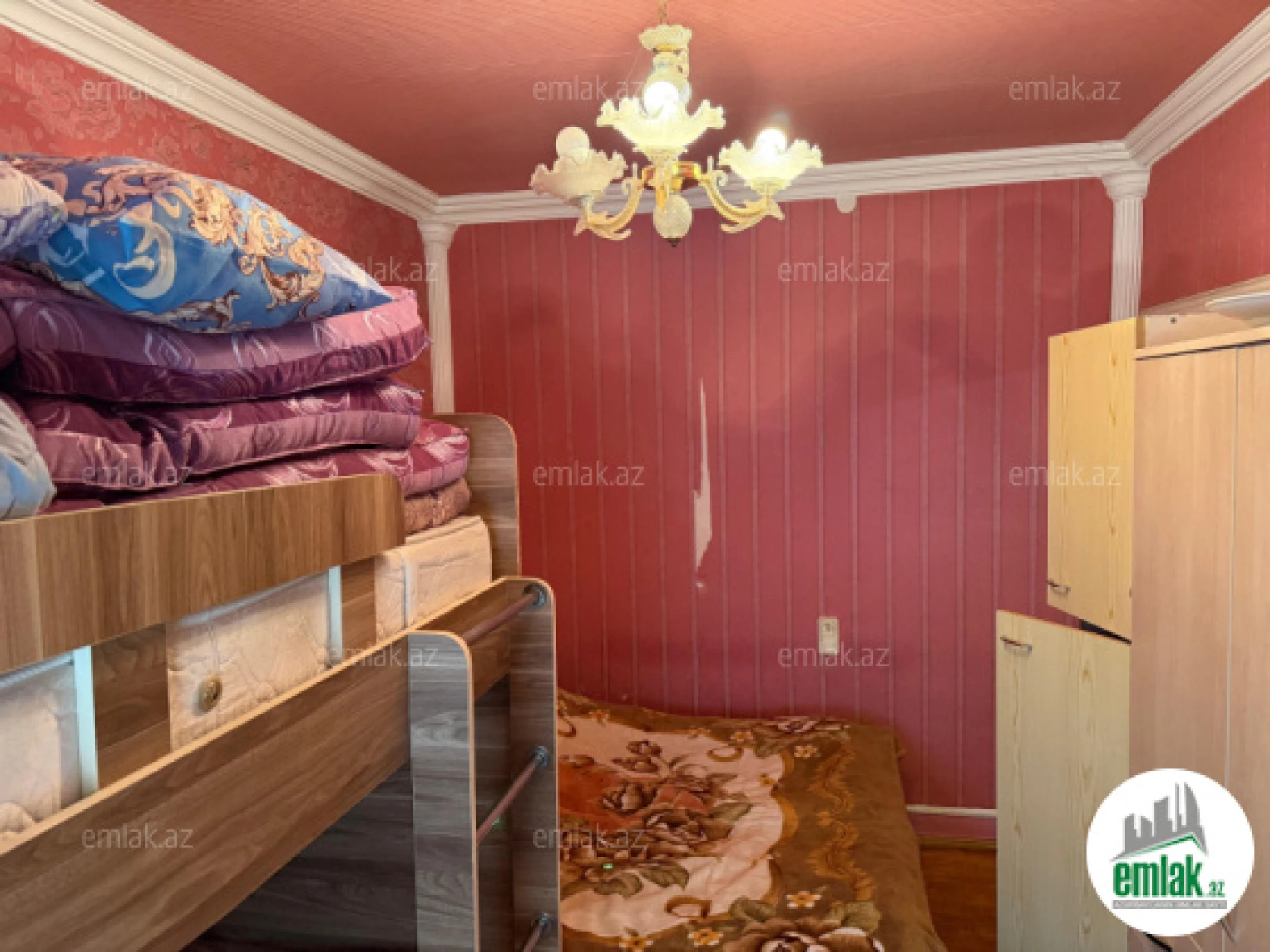 Satılır 4 otaqlı köhnə tikili 86.7 m²