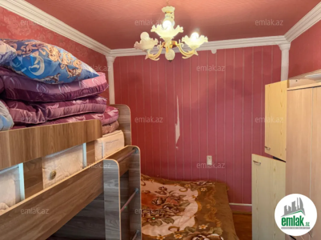 Satılır 4 otaqlı köhnə tikili 86.7 m²