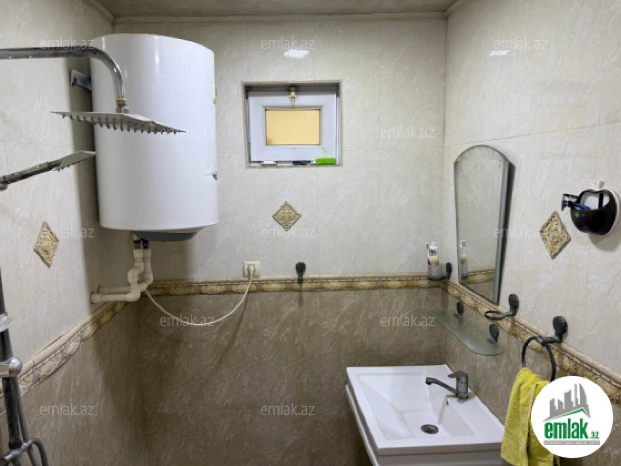 Satılır 4 otaqlı köhnə tikili 86.7 m²