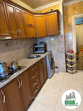 Satılır 4 otaqlı köhnə tikili 86.7 m²