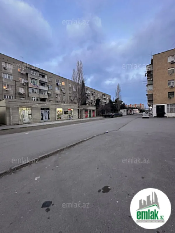 Satılır 2 otaqlı köhnə tikili 53 m²