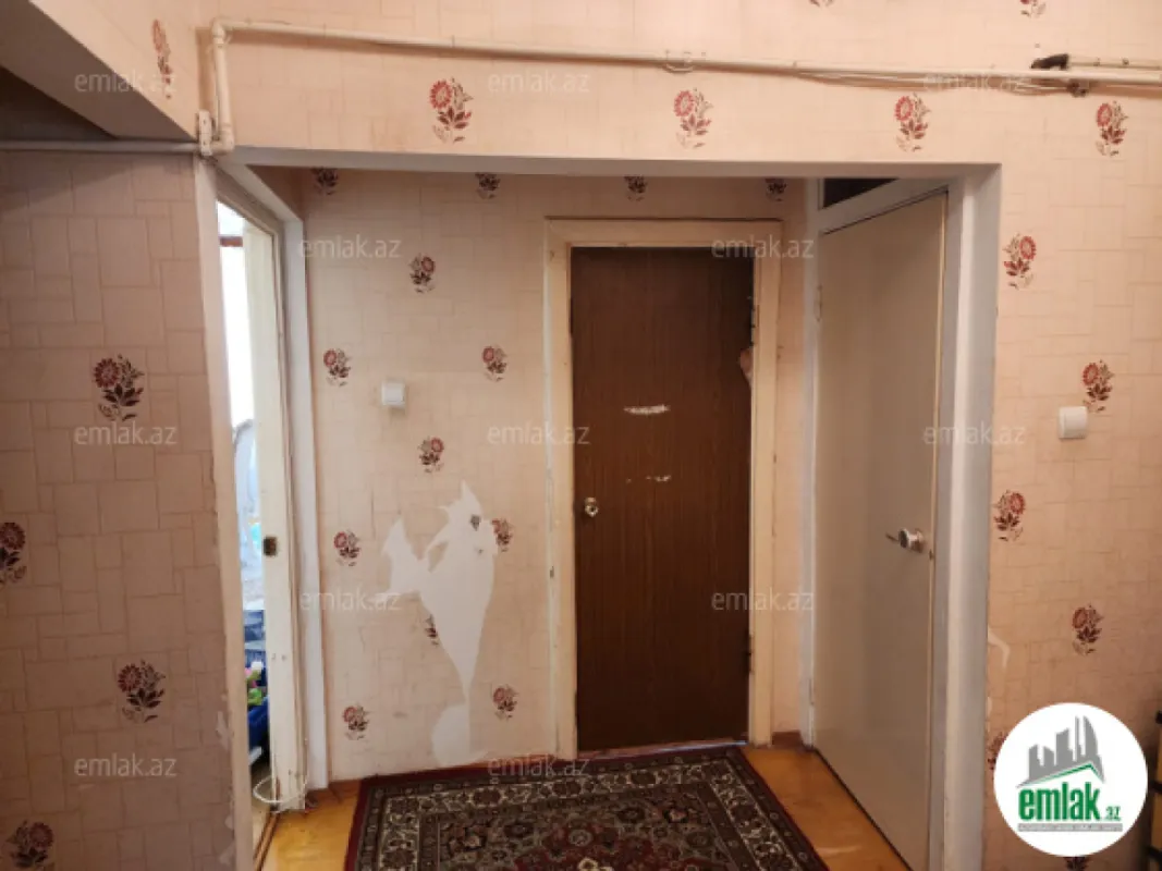 Satılır 3 otaqlı köhnə tikili 80 m²