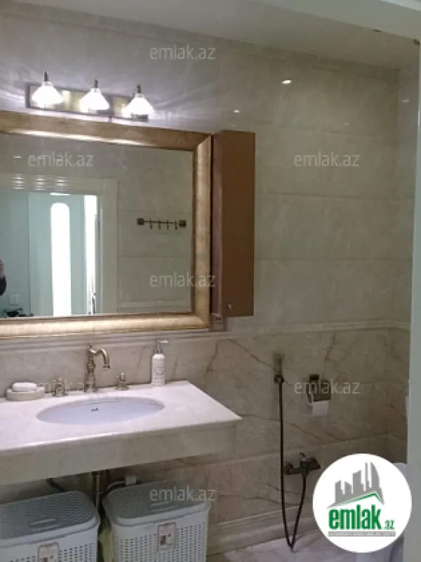 Satılır 2 otaqlı yeni tikili 80 m²