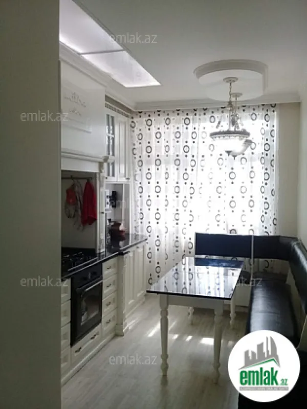 Satılır 2 otaqlı yeni tikili 80 m²