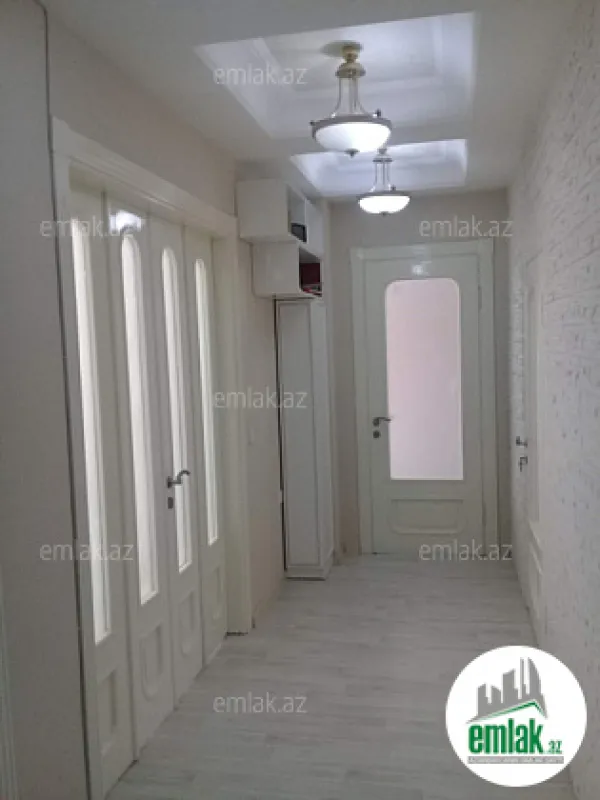Satılır 2 otaqlı yeni tikili 80 m²