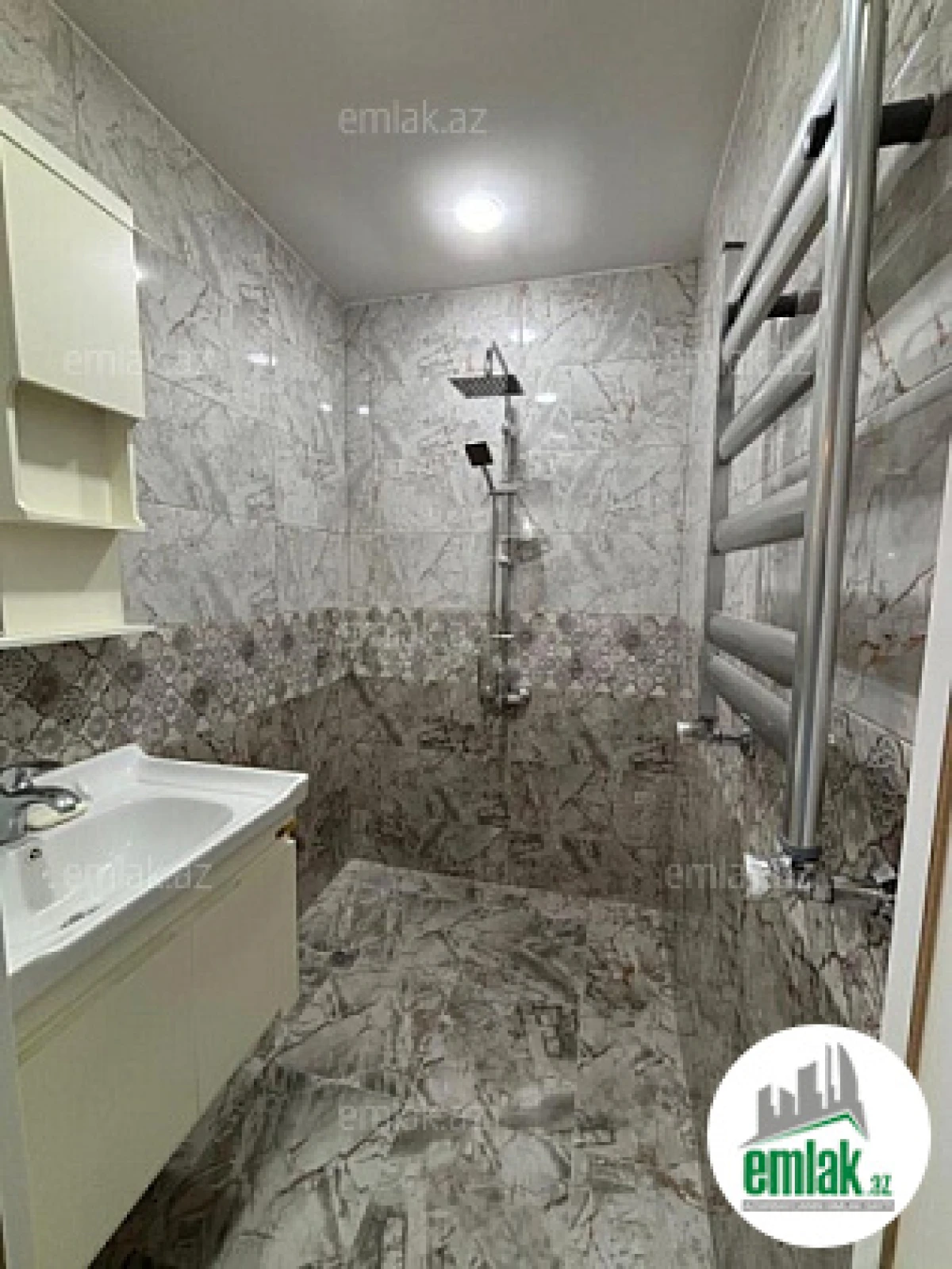 Satılır 2 otaqlı yeni tikili 65 m²