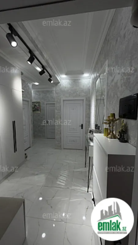 Satılır 2 otaqlı yeni tikili 68 m²