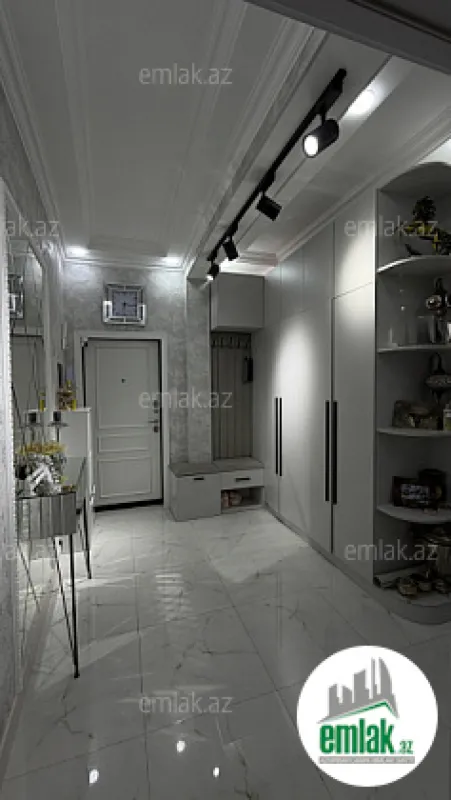 Satılır 2 otaqlı yeni tikili 68 m²