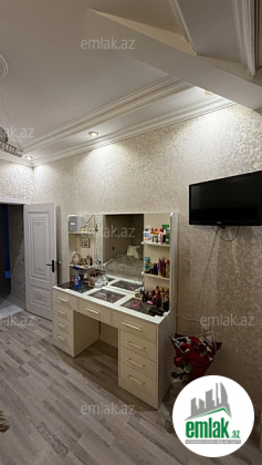 Satılır 2 otaqlı yeni tikili 68 m²