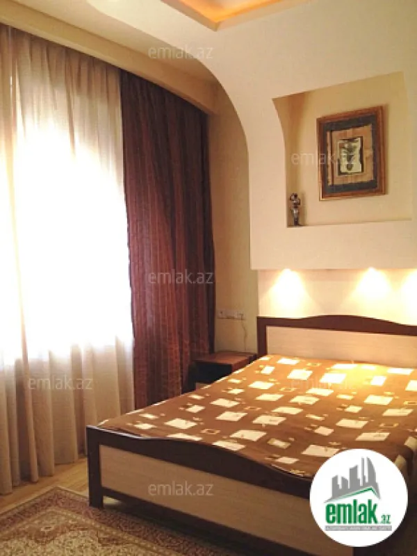 Satılır 3 otaqlı yeni tikili 80 m²