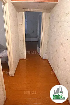 Satılır 2 otaqlı köhnə tikili 50 m²