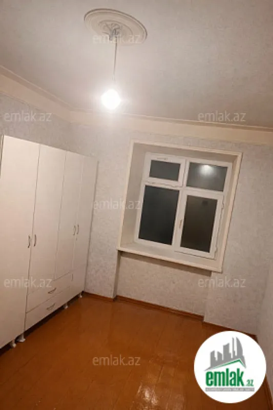 Satılır 2 otaqlı köhnə tikili 50 m²