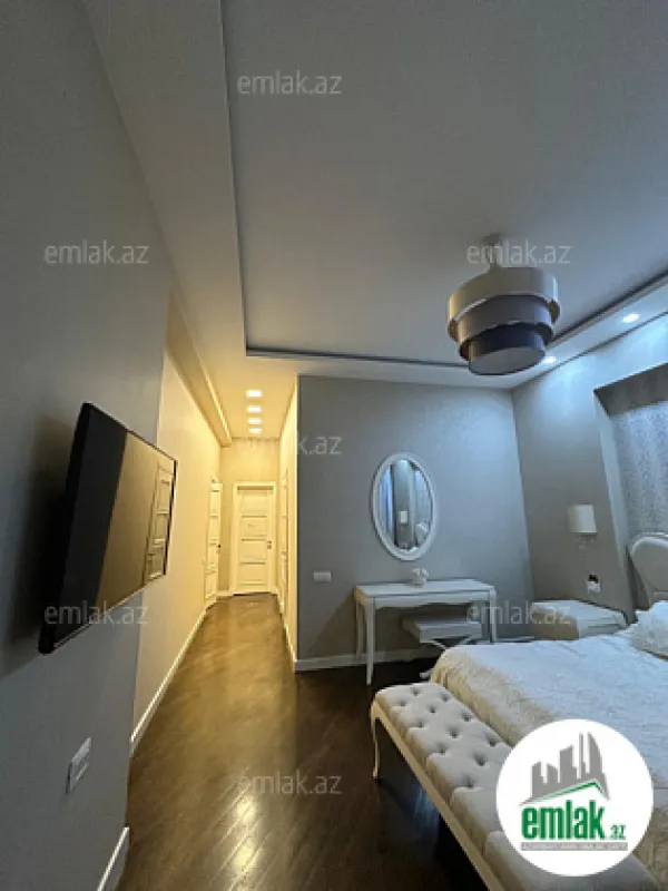Satılır 4 otaqlı yeni tikili 205 m²