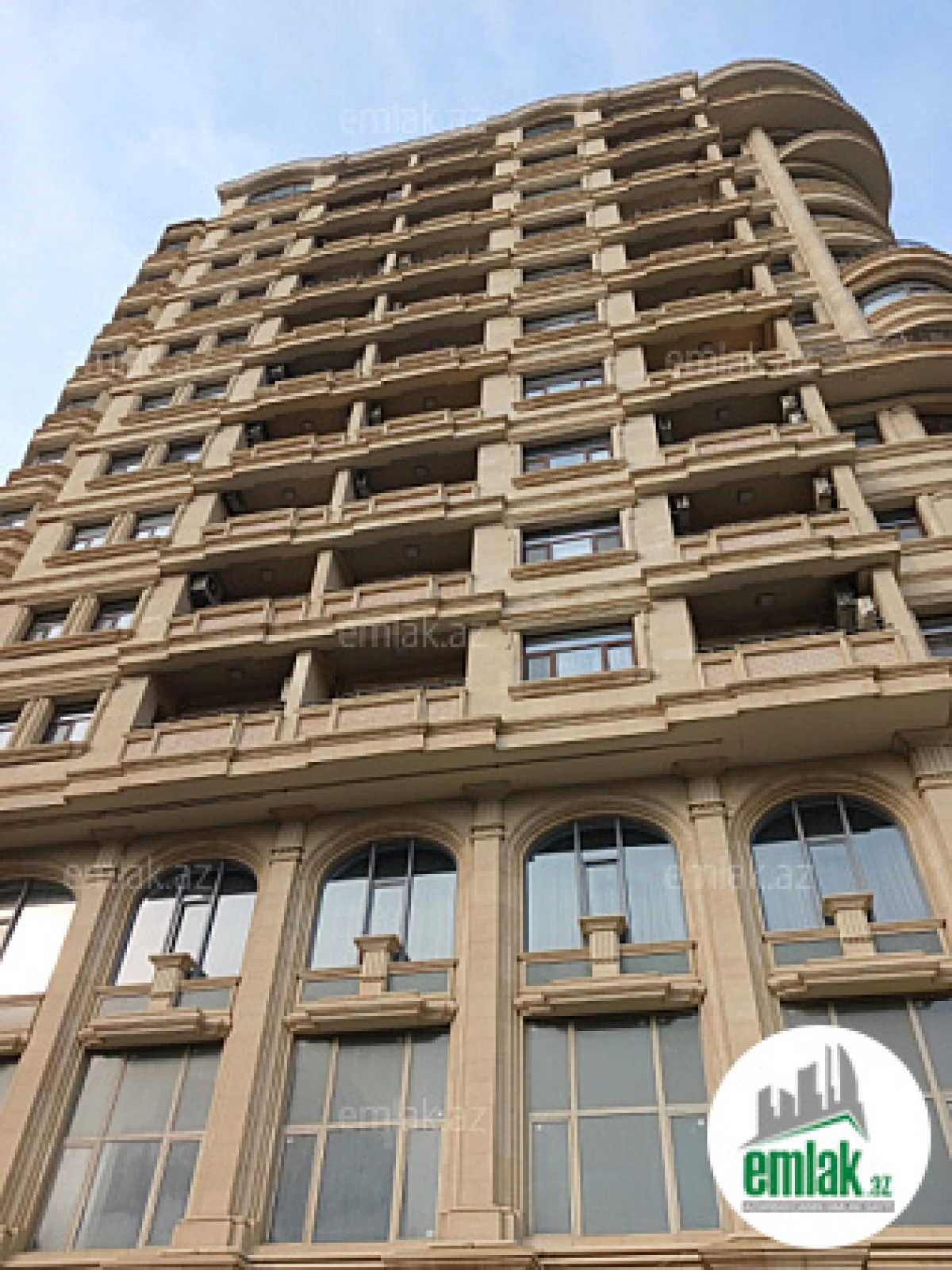 Satılır 4 otaqlı yeni tikili 205 m²