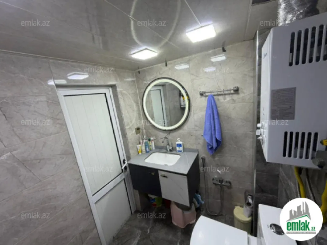 Satılır 3 otaqlı köhnə tikili 60 m²
