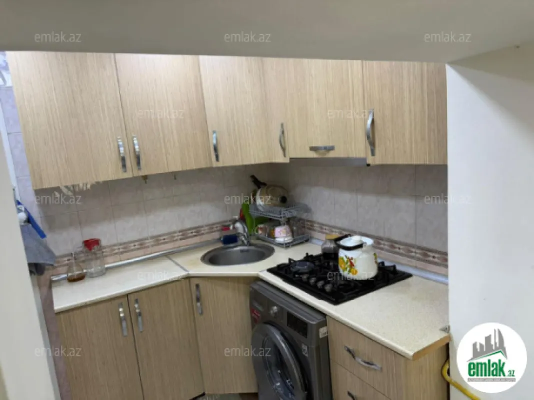Satılır 3 otaqlı köhnə tikili 60 m²