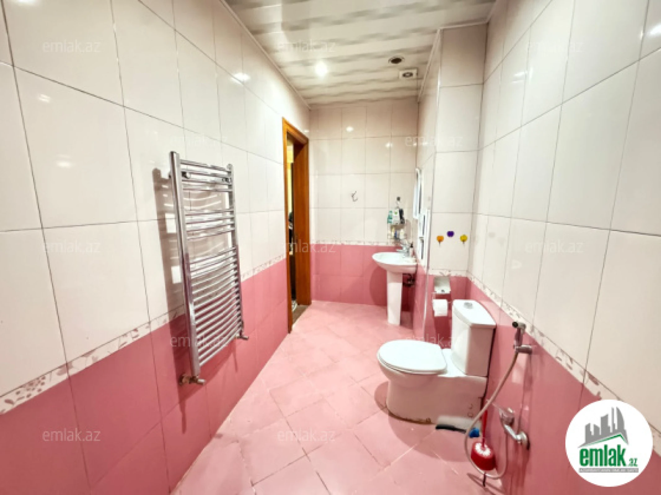 Satılır 2 otaqlı yeni tikili 90 m²