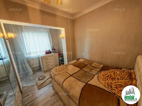 Satılır 3 otaqlı köhnə tikili 70 m²