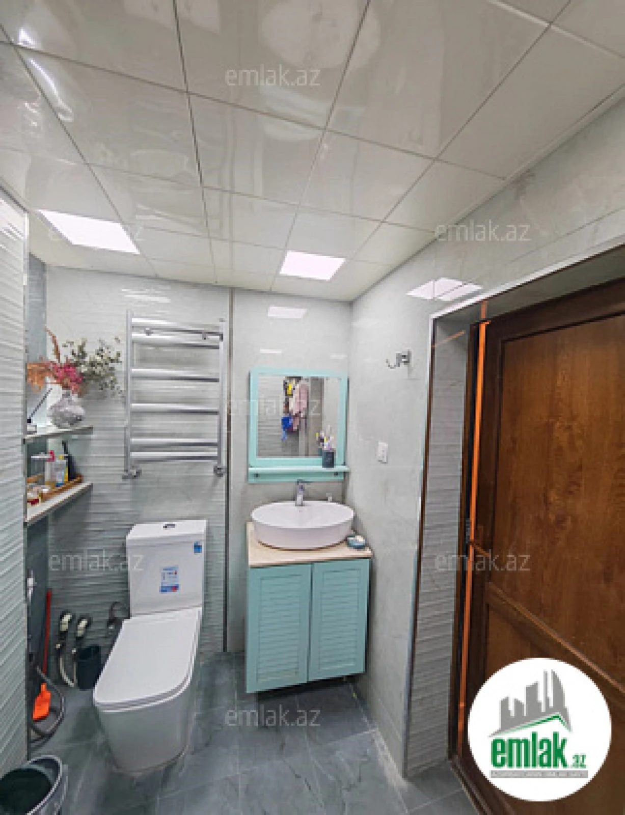 Satılır 3 otaqlı köhnə tikili 70 m²