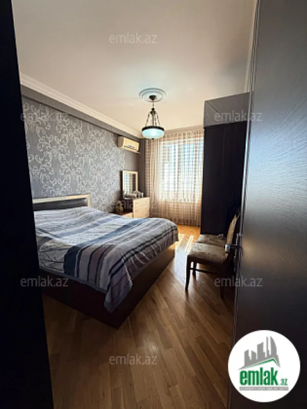 Satılır 3 otaqlı yeni tikili 90 m²